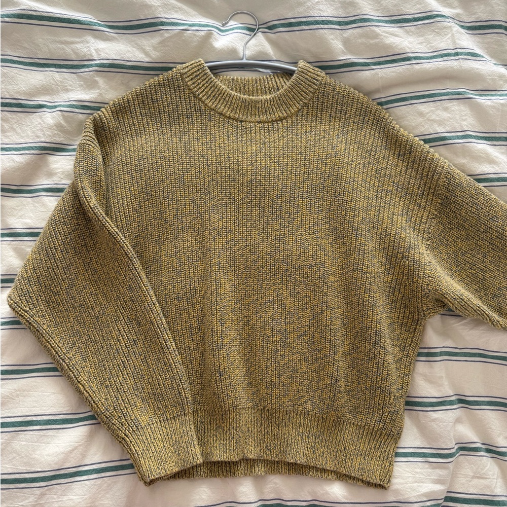 Uniqlo crewneck washable sweater